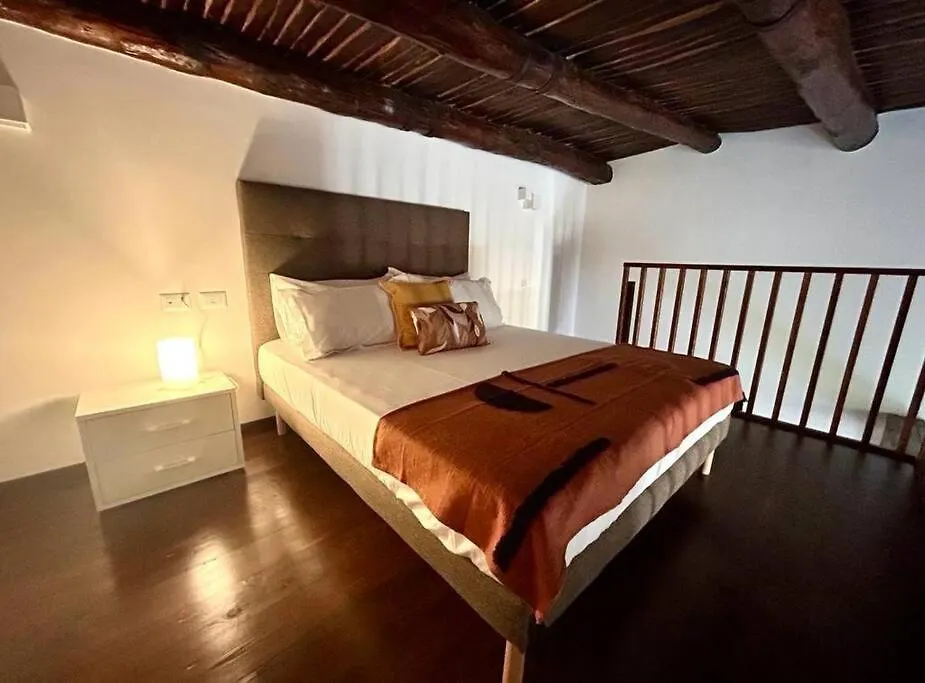 Casa Donnaregina Apartment Naples Italy